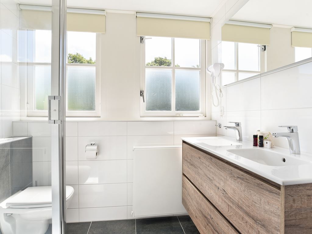 4-person bungalow - Luxury 4BL on Landal Duinpark 't Hof ...