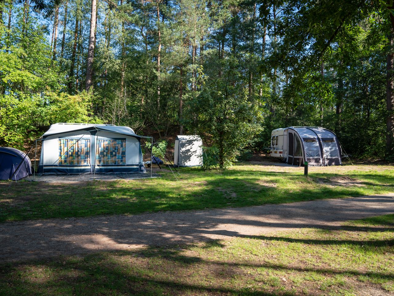 Basis campingplaats — foto 7