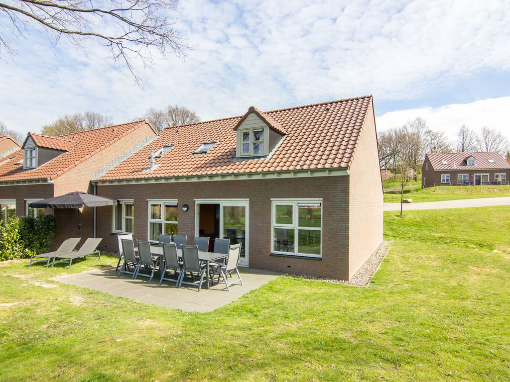 10-persoons bungalow in Vaals - Limburg, Nederland foto 8270345